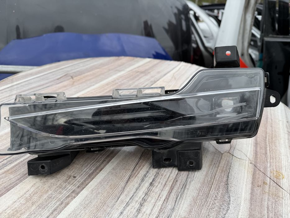 Халоген Tesla Model 3/Y