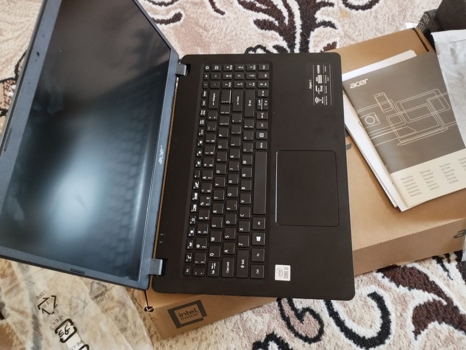 Noutbuk Acer 4/1 TRB