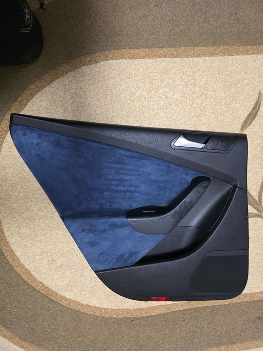 Vând set 2 fete de usi vw passat b6 break