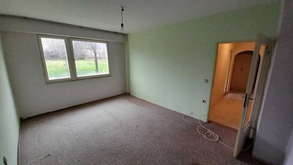 Продава се Двустаен апартамент в Разград, Бели Лом - 59 кв.м за 519 €/кв.м - Снимка #1