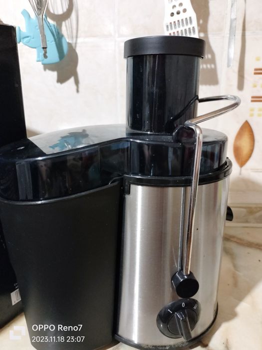 Соковыжималка W-JE375