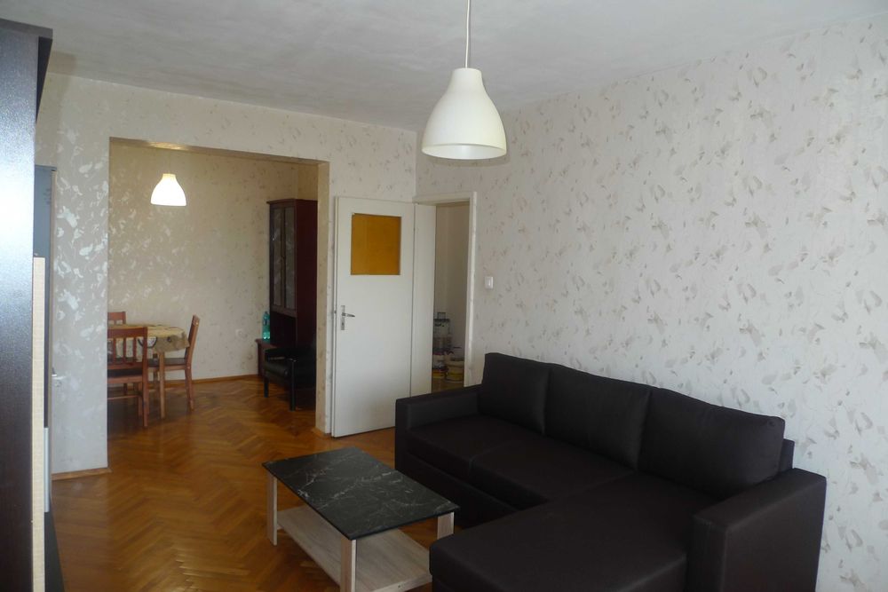 Дава се под наем Тристаен апартамент в София, Младост 1 - 96 кв.м за 650 € - Снимка #2