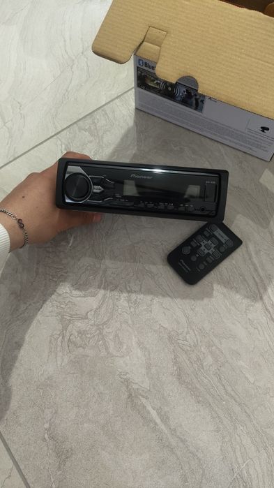 Pioneer MVH-181UB, с дистанционно управление