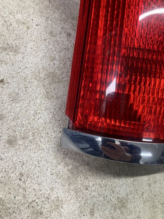 Ляв стоп за тойота авенсис седан/toyota avensis t25 03-06г