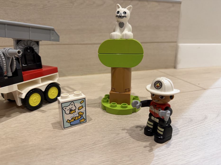 Lego duplo set 10969 - masina de pompier