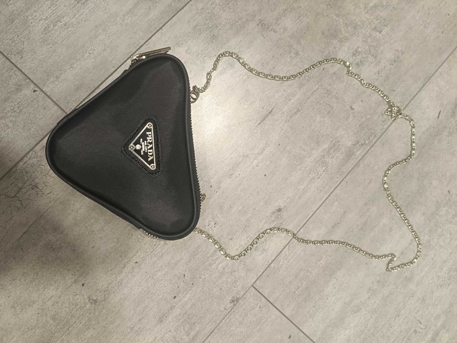 Дамска мини чанта на PRADA