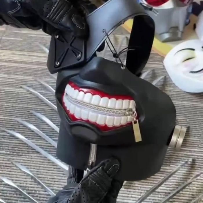 Маска Токийский гуля Канеки