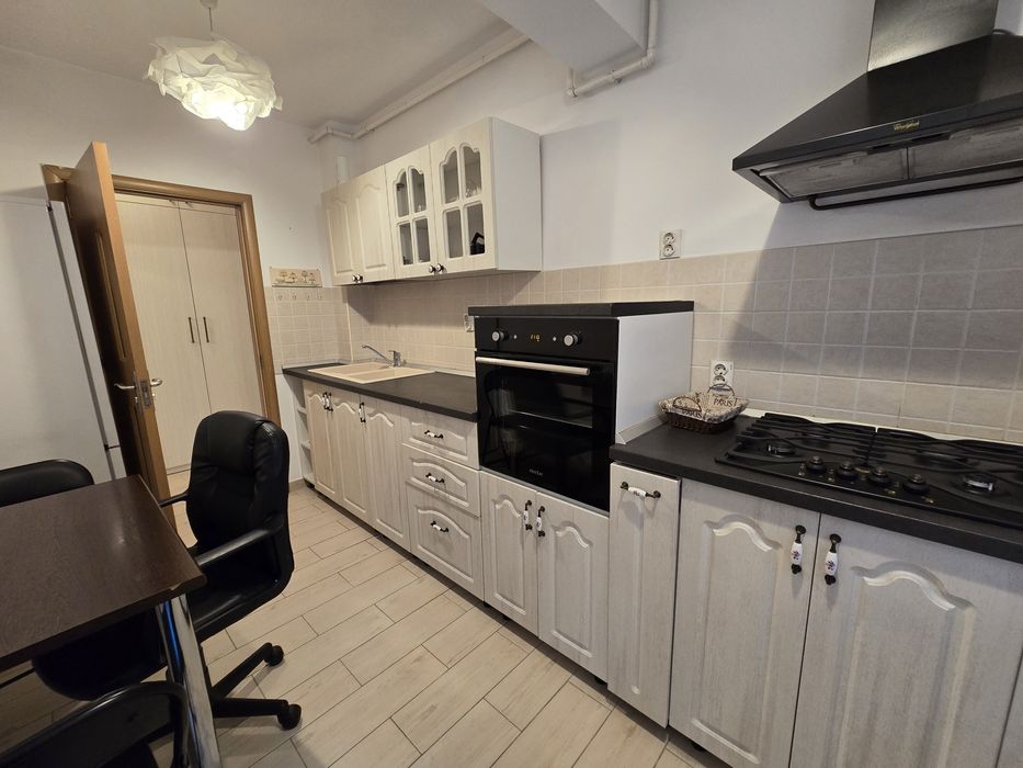 Inchiriere apartament 2 camere + parcare Popesti Leordeni