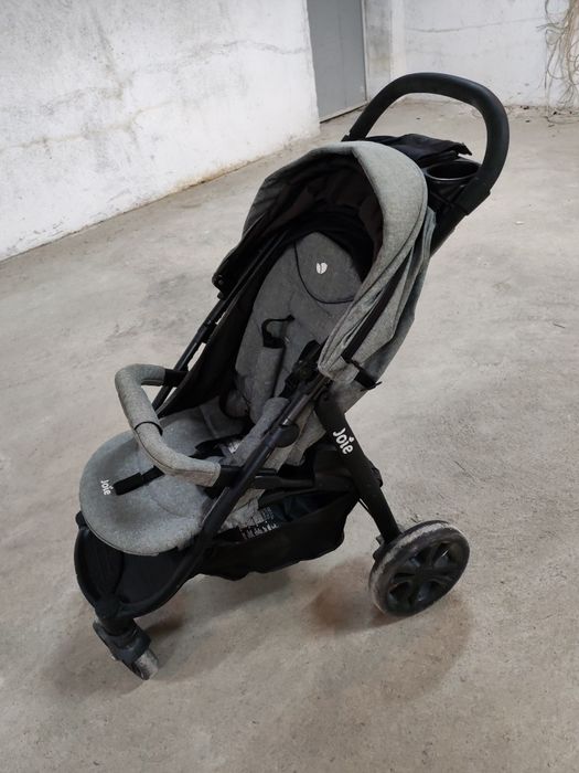 Детска количка joie