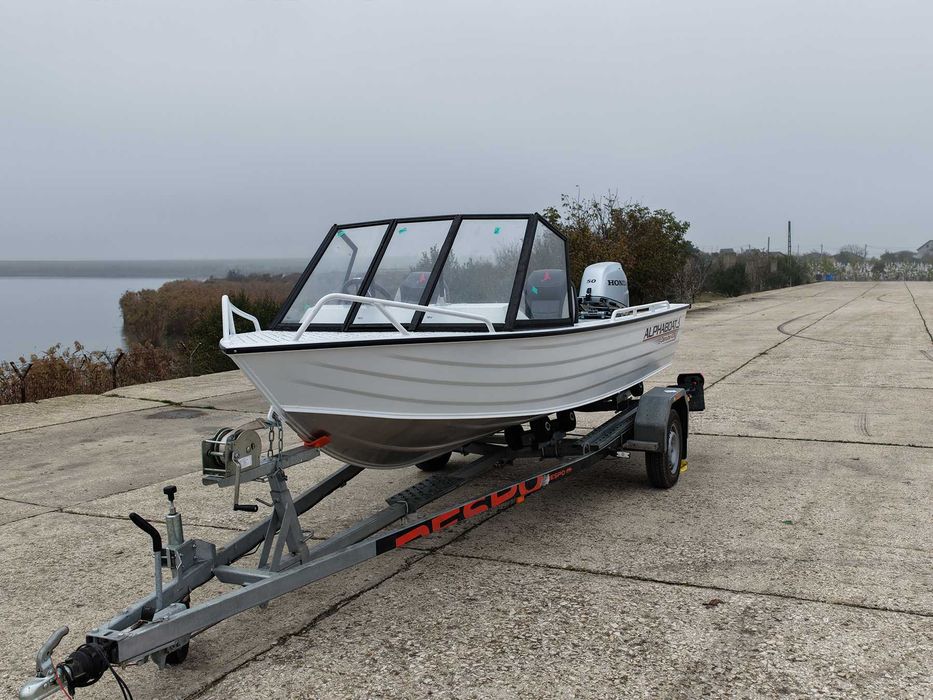 AlphaBoat A480 Barca din aluminiu