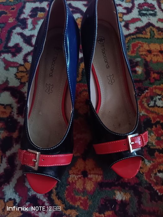 Туфли на каблуке новые