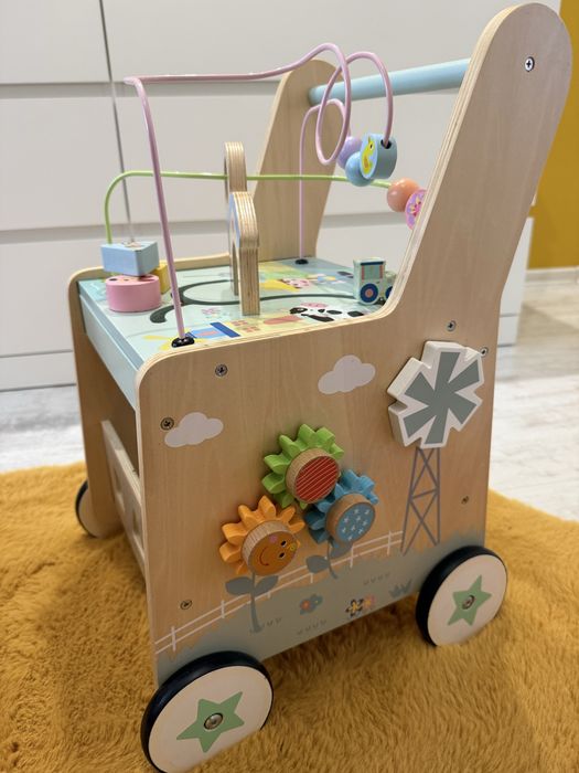 Дървен уокър за прохождане