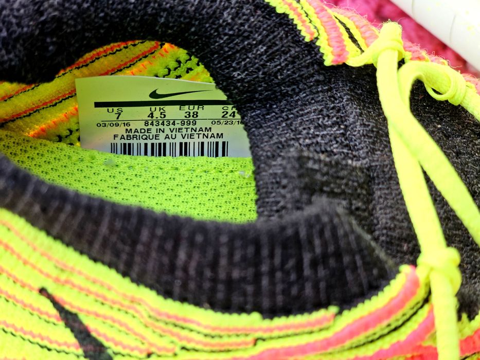 Nike оригинално дамски летен модел сникърси 38