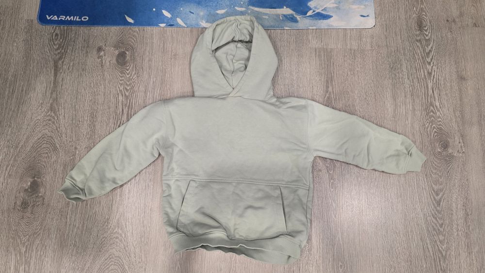 Отдам детские вещи даром