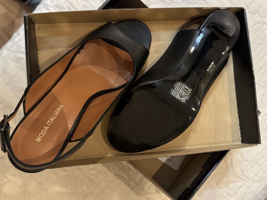 Италиански дамски сандали