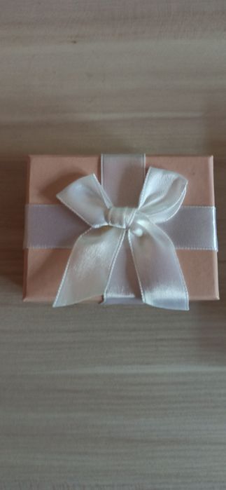 Елегантно Колие на Avon