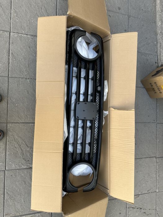 Продам решетку на Танк 300