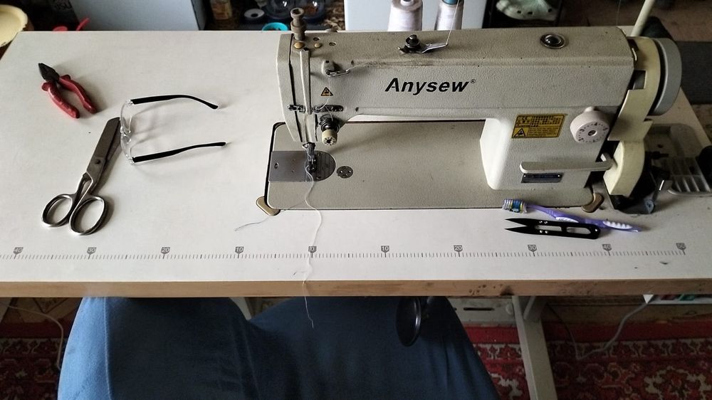 Промышленные швейные машинки.