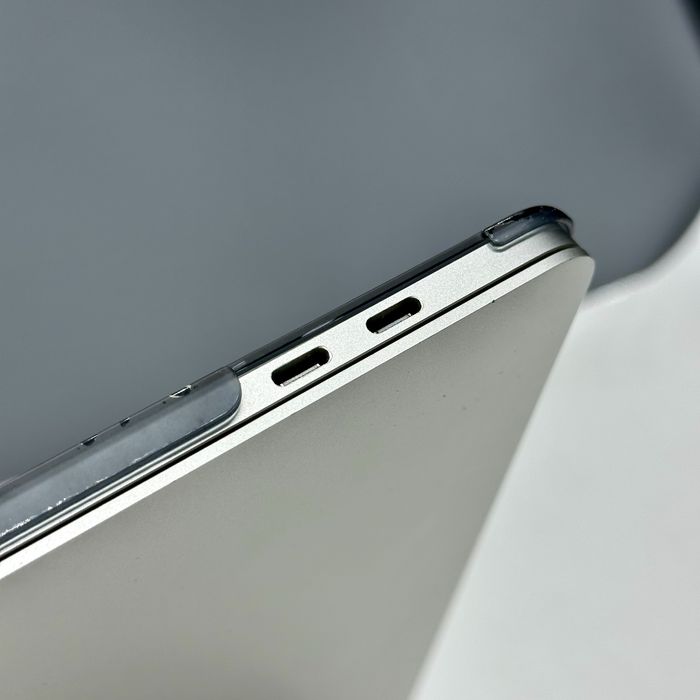 MacBook Pro 13” M1 | 8GB RAM | 512GB SSD | Touch Bar