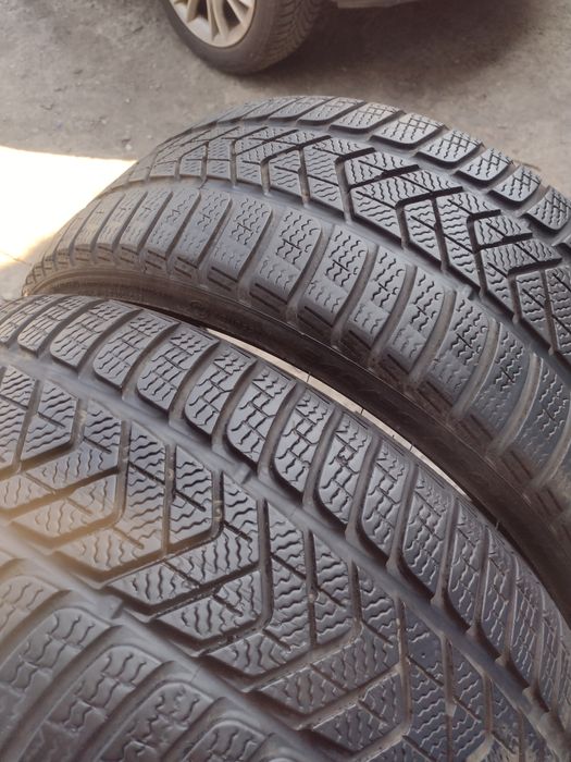 Pirelli 2бр.245/30/20 дот2915