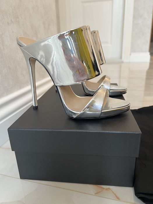 Giuseppe Zanotti  Сандали