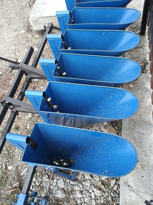 Semănătoare arpagic și usturoi