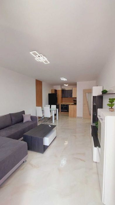 Дава се под наем Двустаен апартамент в София, Полигона - 73 кв.м за 714 € - Снимка #3