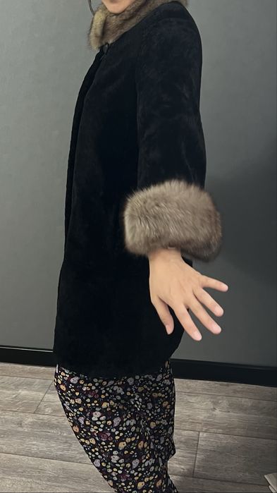 Продам мутоновую шубу