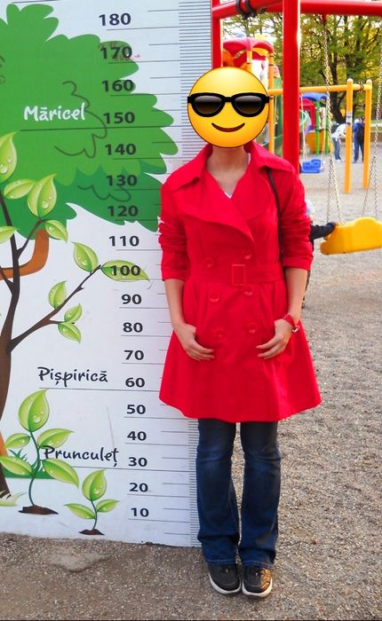 Trenci rosu elegant, masura M