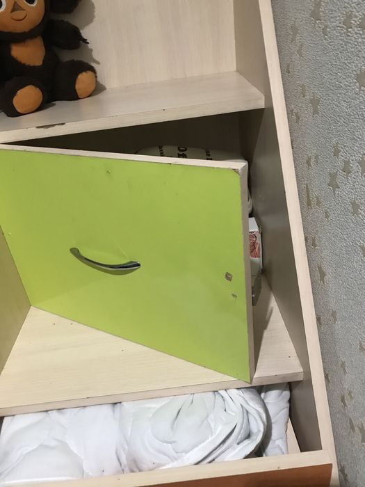 Двухъярусная кровать