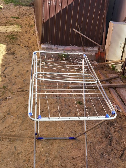 Сушки для белья,  находится в  районе бани Самал