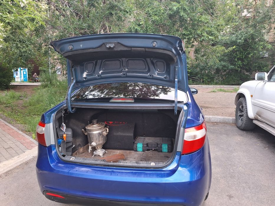 Продам киа рио 2011 года