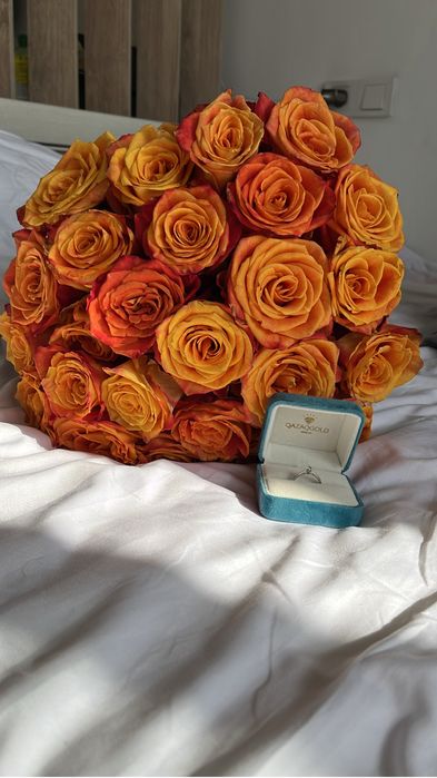 Продается помолвочное кольцо