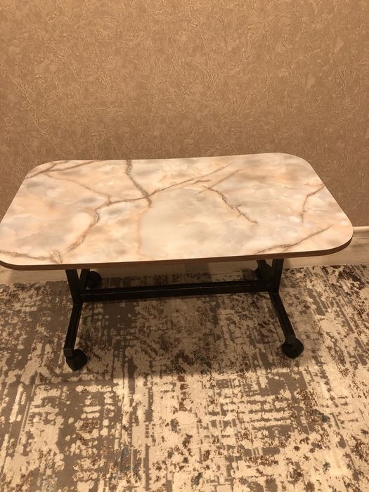 Журнальный столик