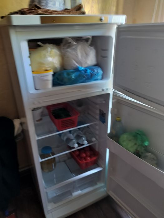 Срочно продам холодильник