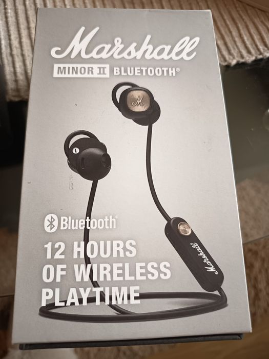 Marshall Minor II Bluetooth  + подарък. Продавам 2 чифта слушалки.