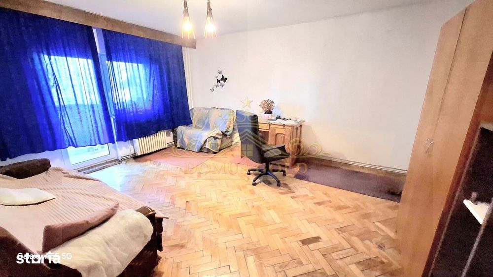 Vind apartament 3 camere Calea Manastur.