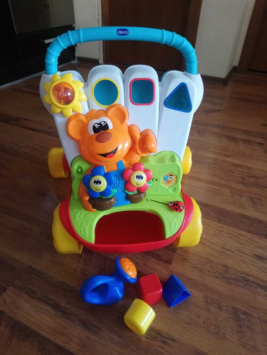 Уокър / проходилка за бутане Chicco baby gardener