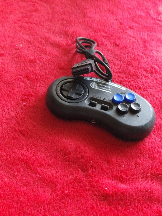 Joystick  , manetă pentru jocuri