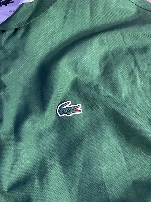 Продавам екип лакоста хл вижте в описанието