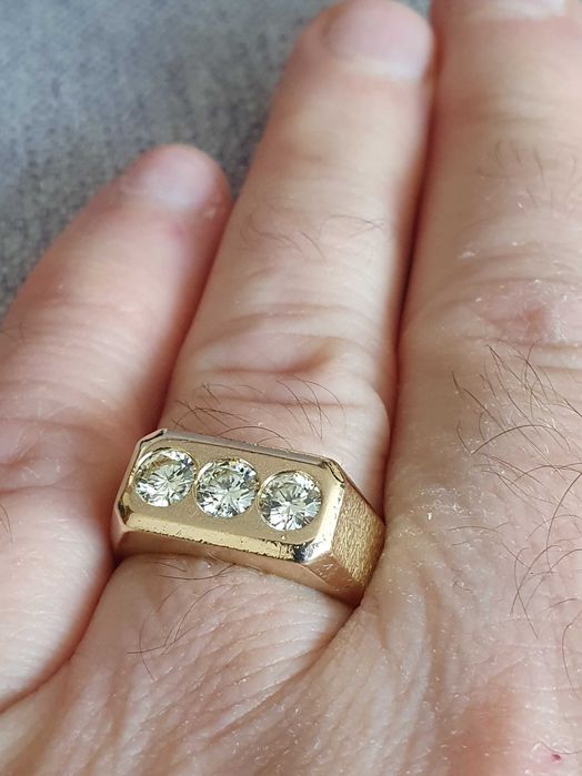 Putere eleganta ghiul unicat power TANK aur masiv si diamante naturale