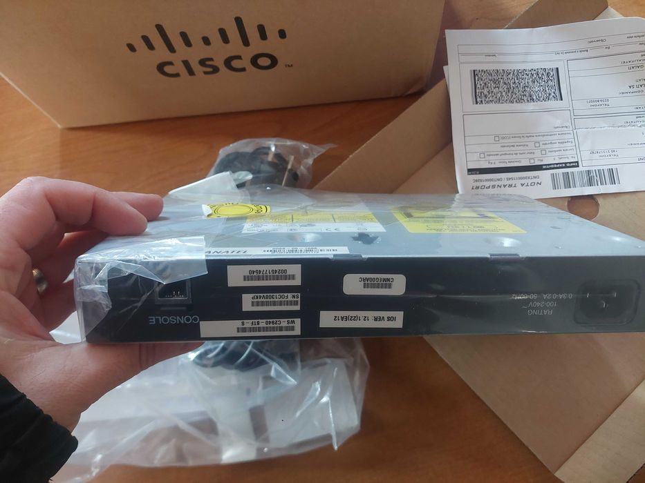 Switch profesional CISCO Catalyst 2940