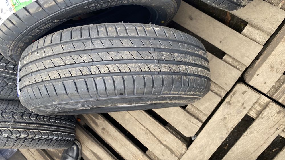 Комплект новой резина. 195/65/15