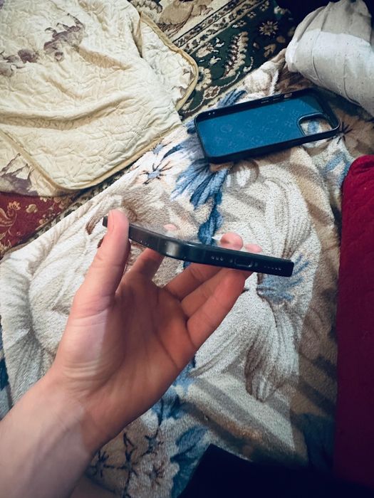 Iphone 15 81 емкость идеал