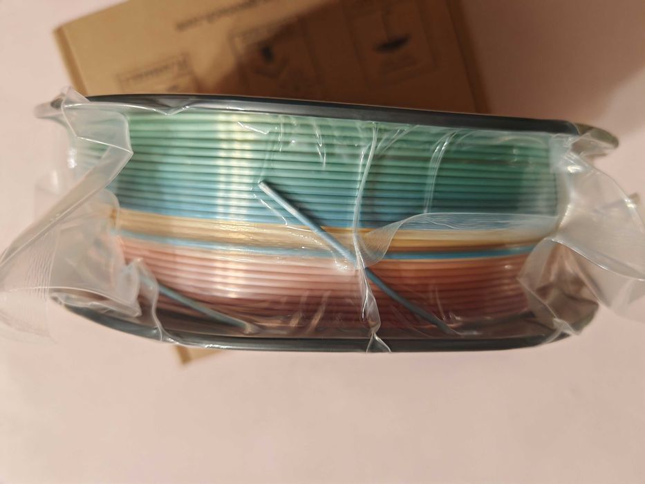Greentech Silk Rainbow PLA филамент 1.75мм
