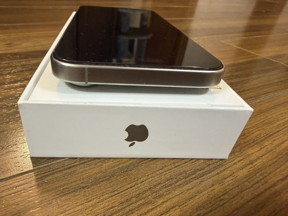 iPhone 15 Pro Max Natural Titanic