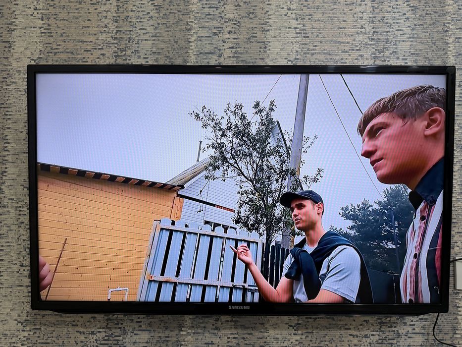 Телевизор Samsung UE40EH5000WXMS 40”