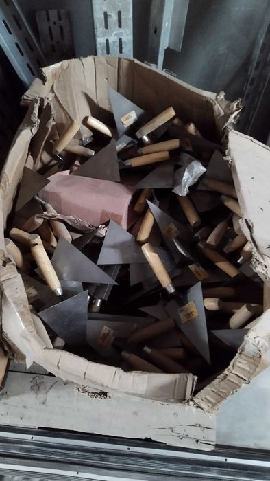 Мистрия, триъгълна зидарска 14/10см нови!