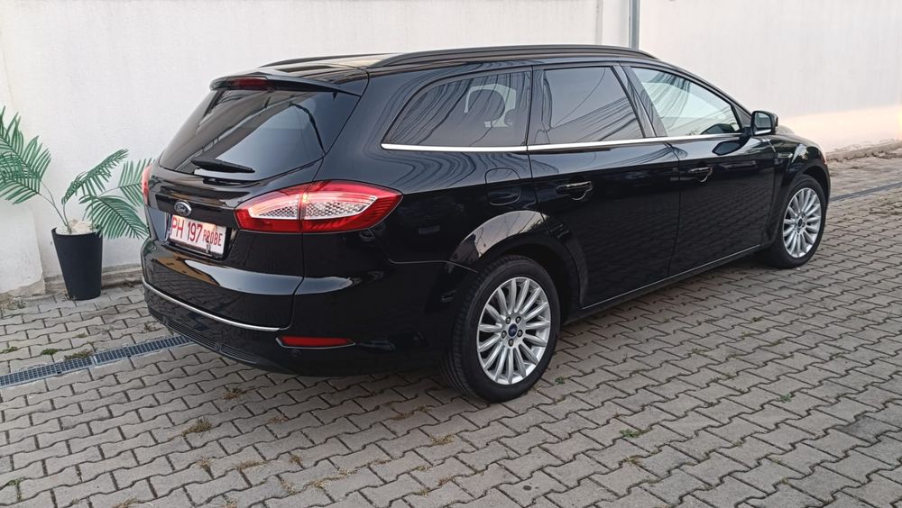 Ford Mondeo 2.0 Tdci 140 cp Euro 5 Titanium 2 seturi Roti Service complet la zi / Funcționează și arată ca nouă/ Garanție/ Rate