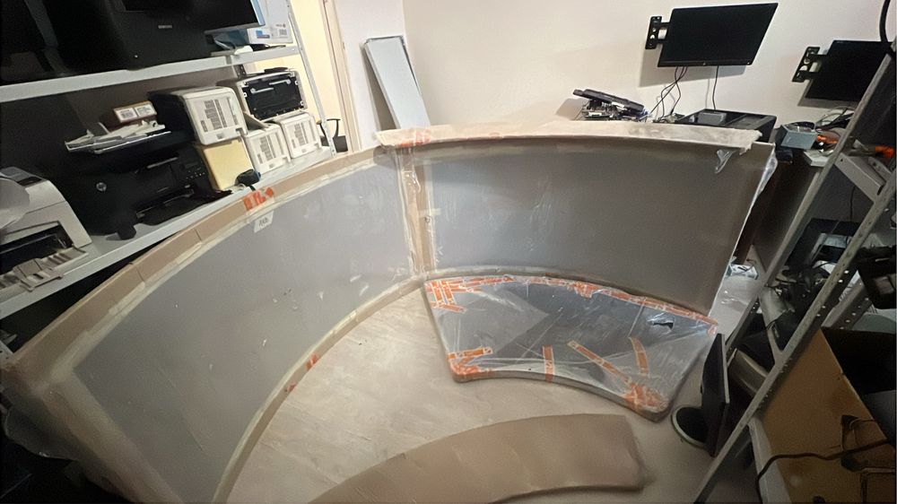 Ресепшен стол администратора